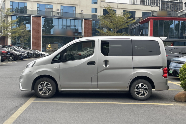 日产 日产NV200 2017 汽车图片 #11