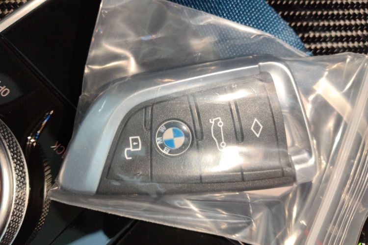 BMW M4 2024 immagine di auto #11