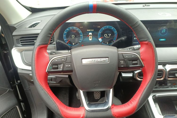 X70 PLUS 2022 #11 X70 PLUS 2022 car image #11