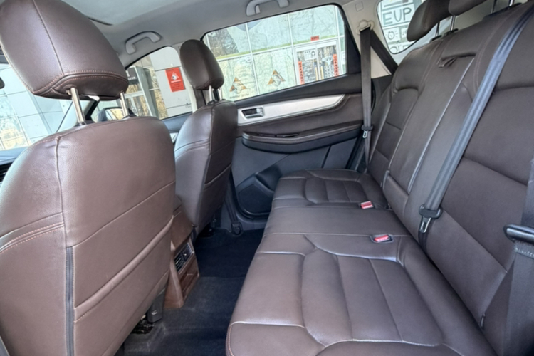 Forthing JOYEAR X5 2018 #11 Forthing JOYEAR X5 2018 car image #11