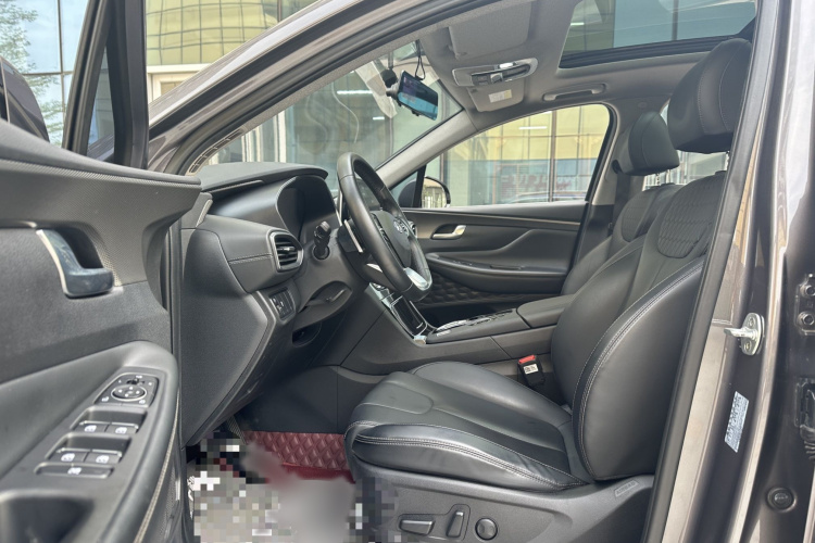 Hyundai Santa Fe 2022 car image #11