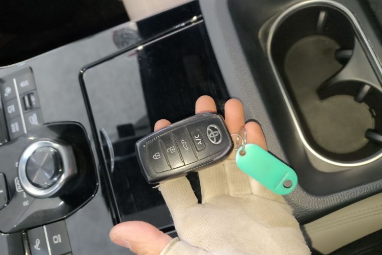 丰田 一汽丰田bZ4X 2022 汽车图片 #11