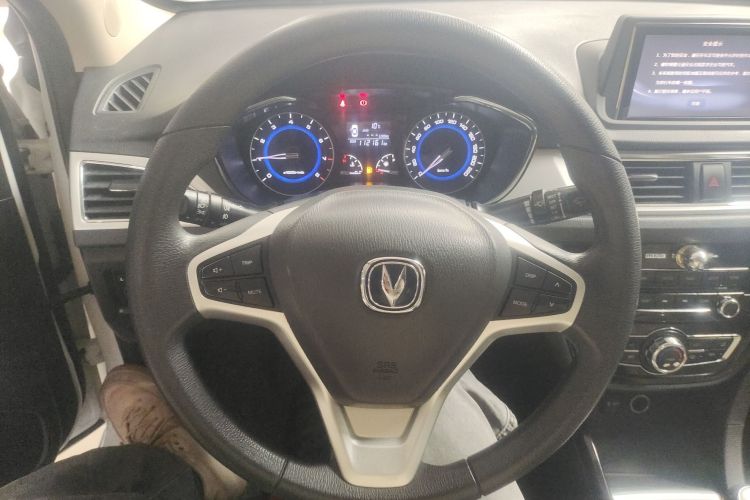Changan Alsvin V7 2015 #11 Changan Alsvin V7 2015 car image #11