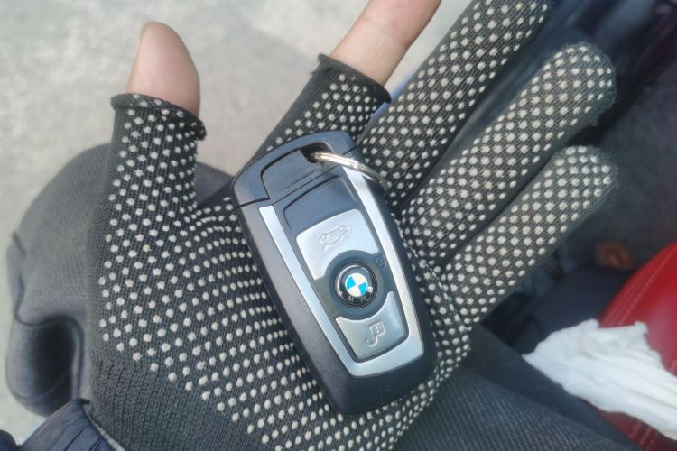 BMW M4 2017 immagine di auto #11