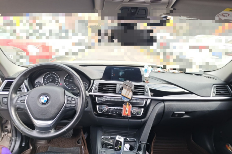 BMW 3 Series 2018 #11 BMW 3 Series 2018 car image #11