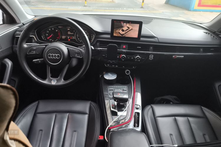 Audi A4L 2019 car image #11