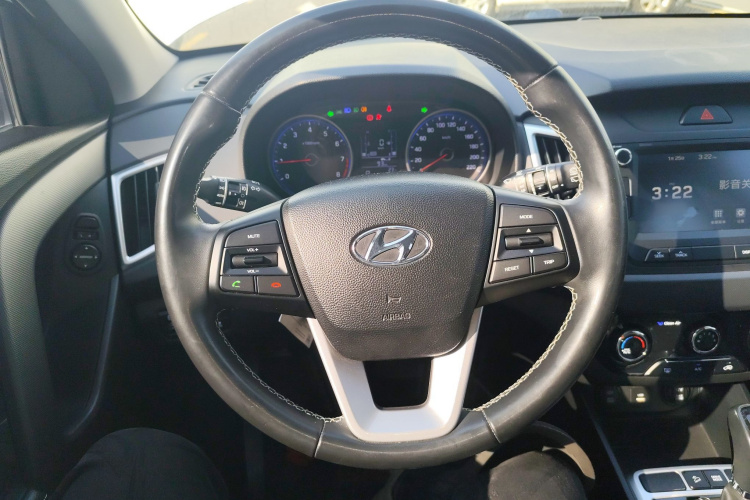Hyundai ix25 2019 car image #11