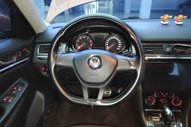 Volkswagen C-Trek 2017 immagine di auto #11