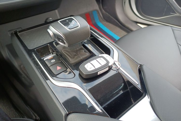 HongQi E-QM5 2024 car image #11