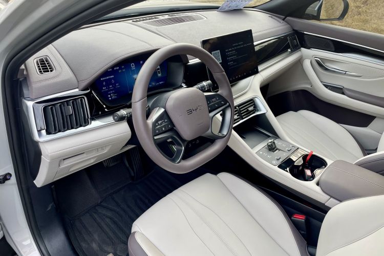 BYD Song Plus New Energy 2025 #11 BYD Song Plus New Energy 2025 car image #11