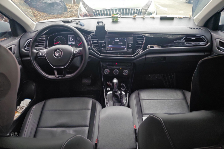 T-Roc 2019 car image #11