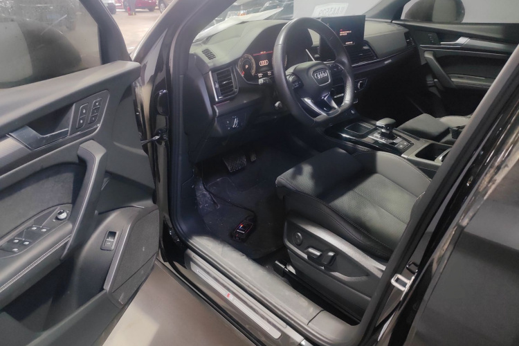 Audi Q5L Sportback 2023 #11 Audi Q5L Sportback 2023 car image #11