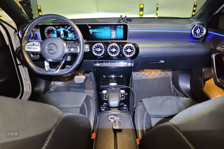 Mercedes-Benz A Class 2019 car image #11