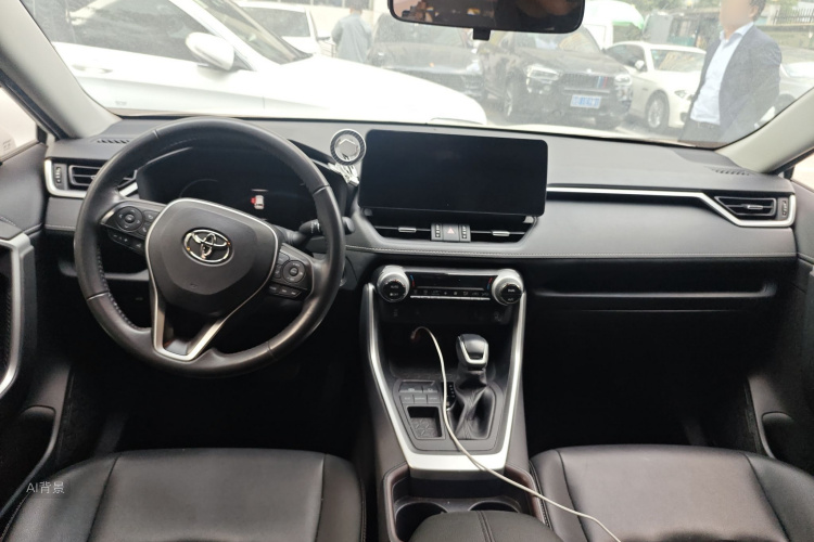 Toyota RAV4 2023 car image #11