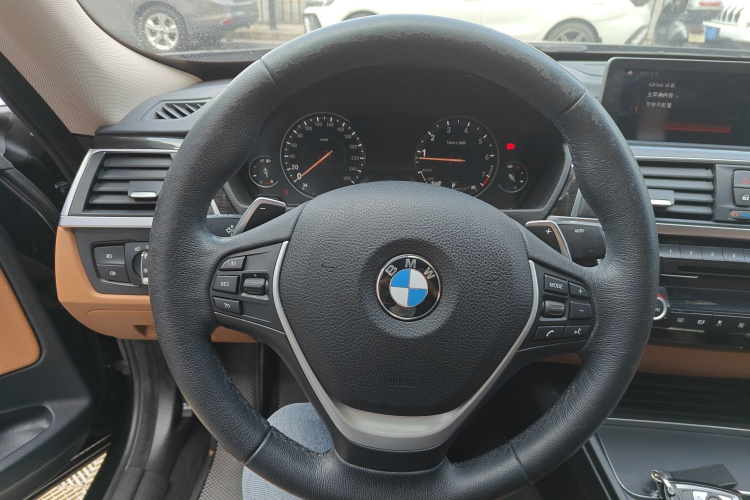 BMW 3 Series GT 2019 car image #11