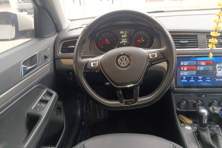 Volkswagen Lavida 2018 #11 Volkswagen Lavida 2018 car image #11