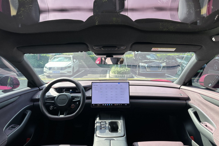 MI SU7 2025 car image #11