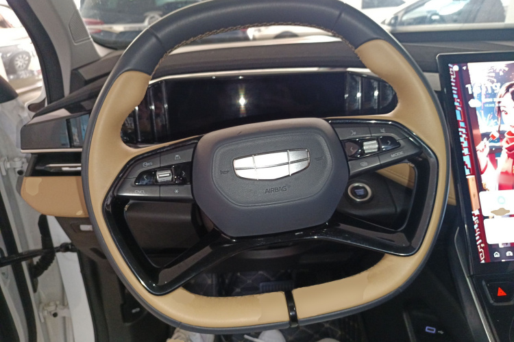 GEELY Boyue L 2023 immagine di auto #11