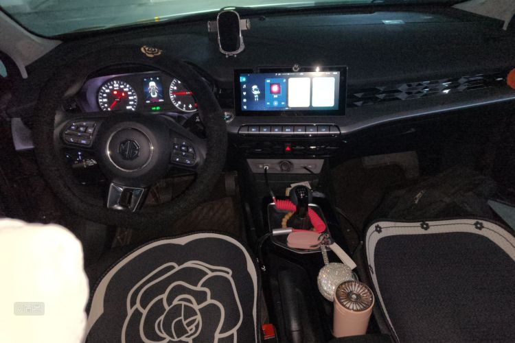 MG 5 2024 car image #11