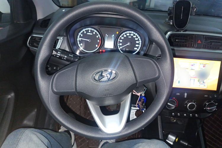 Hyundai Reina 2019 car image #11