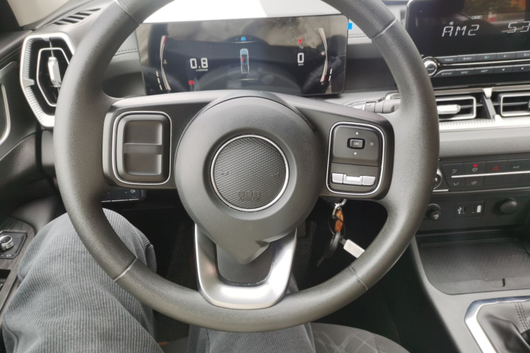 Great Wall Jingang Pao 2022 car image #11