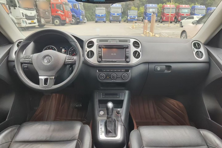Volkswagen Tiguan 2016 car image #11