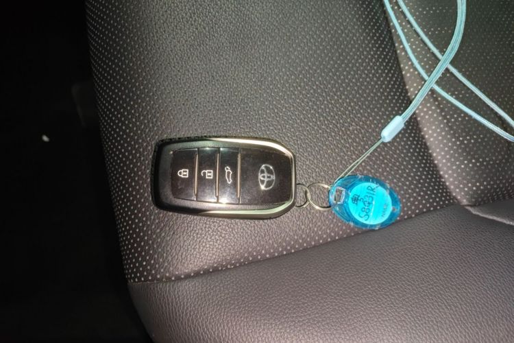 Toyota Venza 2024 #11 Toyota Venza 2024 car image #11