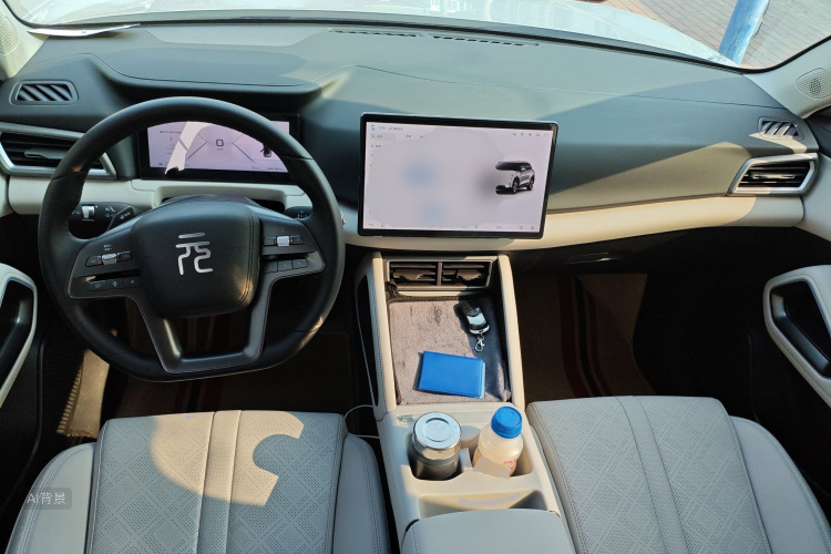 BYD YuanUP 2025 car image #11