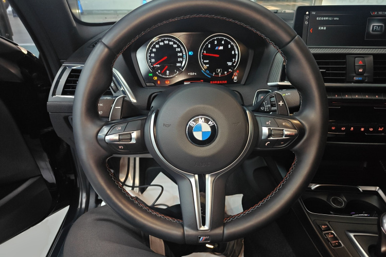 BMW M2 2018 immagine di auto #11