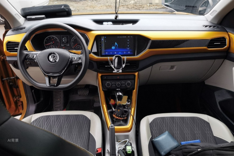 Volkswagen T-Cross 2019 #11 Volkswagen T-Cross 2019 car image #11