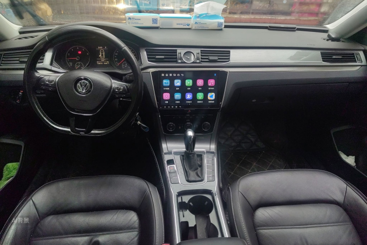 Volkswagen Passat 2016 car image #11