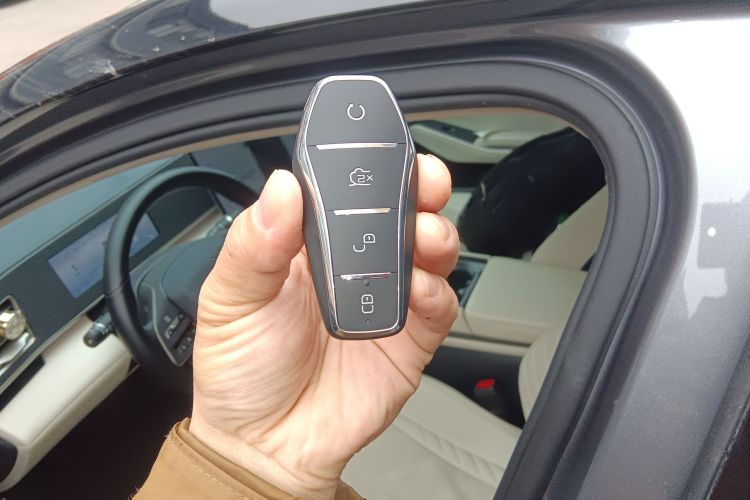 BYD Qin L 2024 car image #11