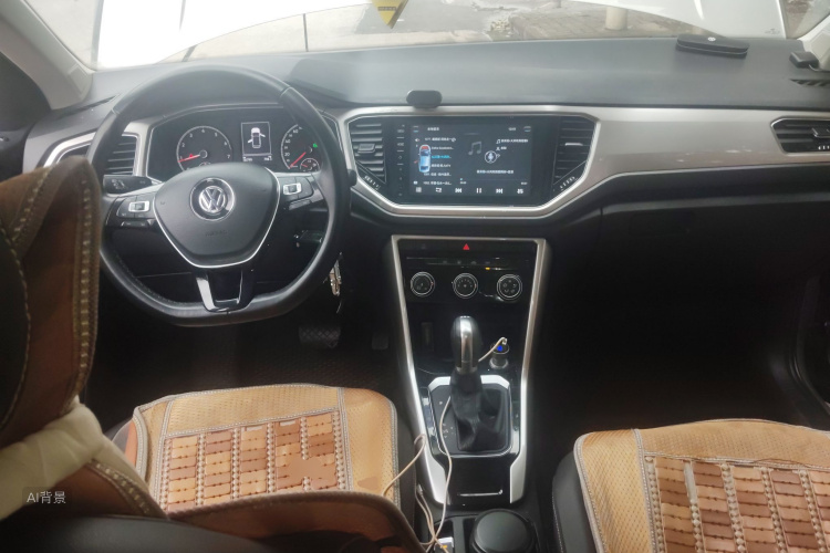 T-Roc 2018 #11 T-Roc 2018 car image #11