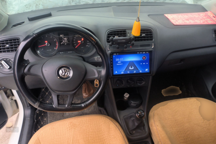 Volkswagen Polo 2015 #11 Volkswagen Polo 2015 car image #11