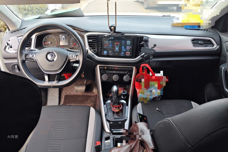 T-Roc 2019 car image #11