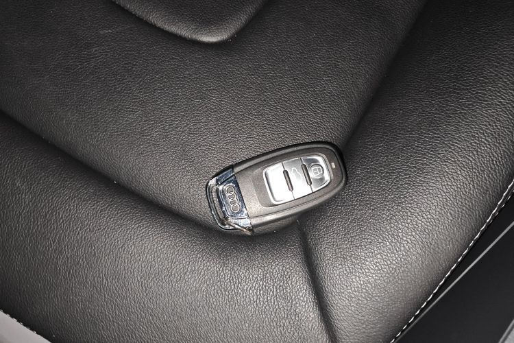 Audi A4L 2015 car image #11