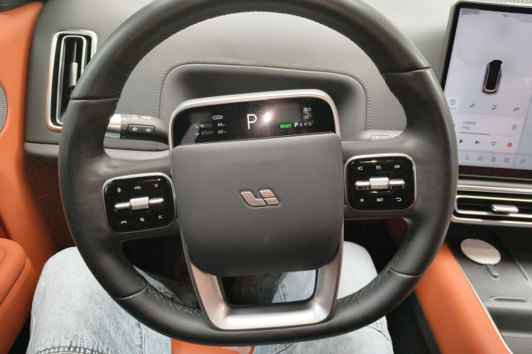 Li L7 2023 #11 Li L7 2023 car image #11