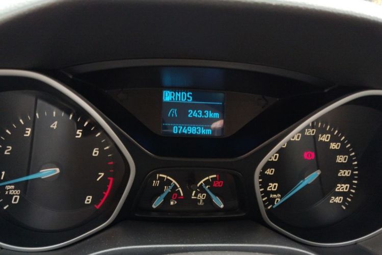 Ford Focus 2015 image de voiture #11