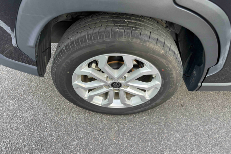 Toyota Frontlander 2023 #11 Toyota Frontlander 2023 immagine di auto #11