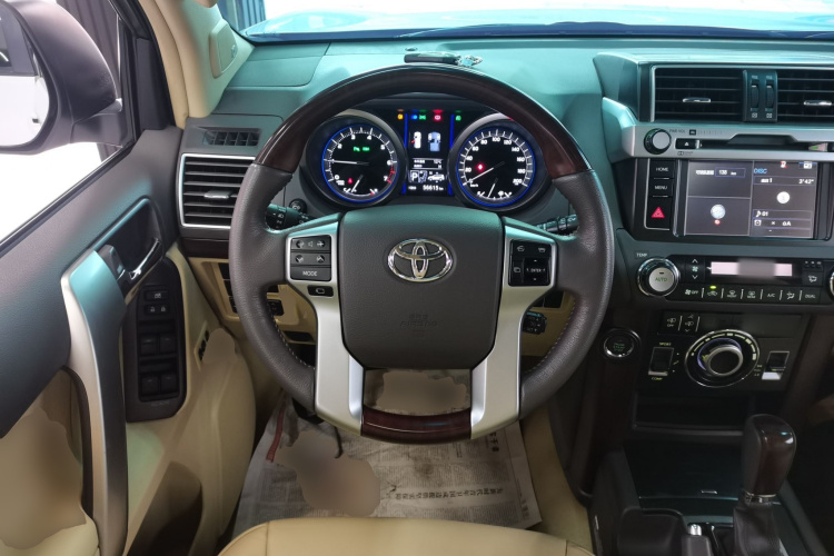 Toyota Land Cruiser Prado 2017 #11 Toyota Land Cruiser Prado 2017 car image #11
