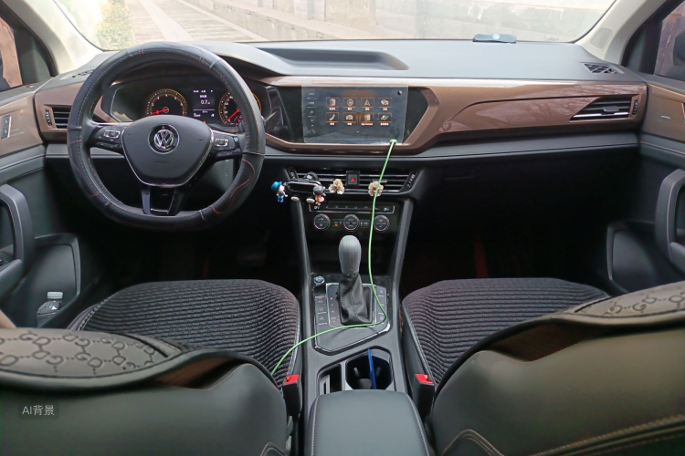 Volkswagen Tharu 2020 car image #11