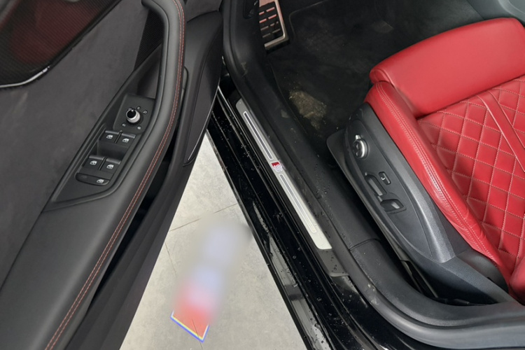 Audi S5 2023 car image #11