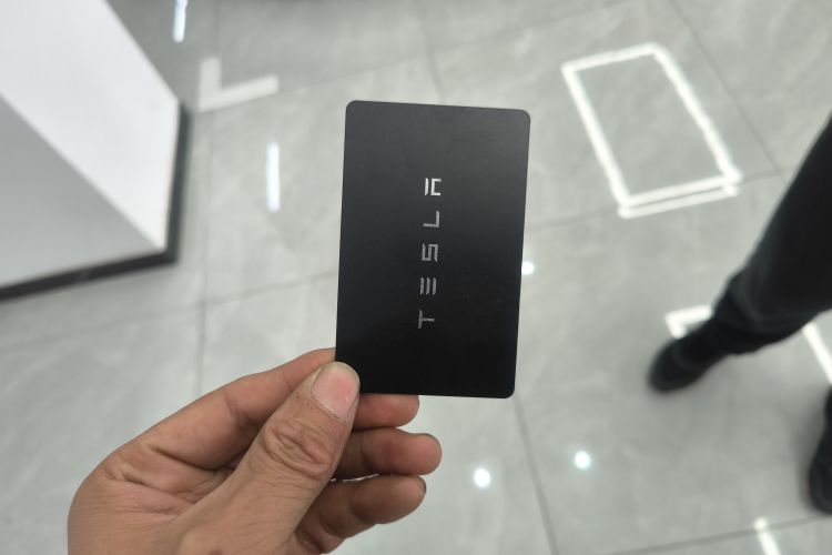 特斯拉 Model Y L 2025 汽车图片 #11