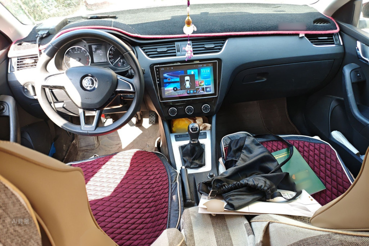 Skoda Octavia 2017 car image #11