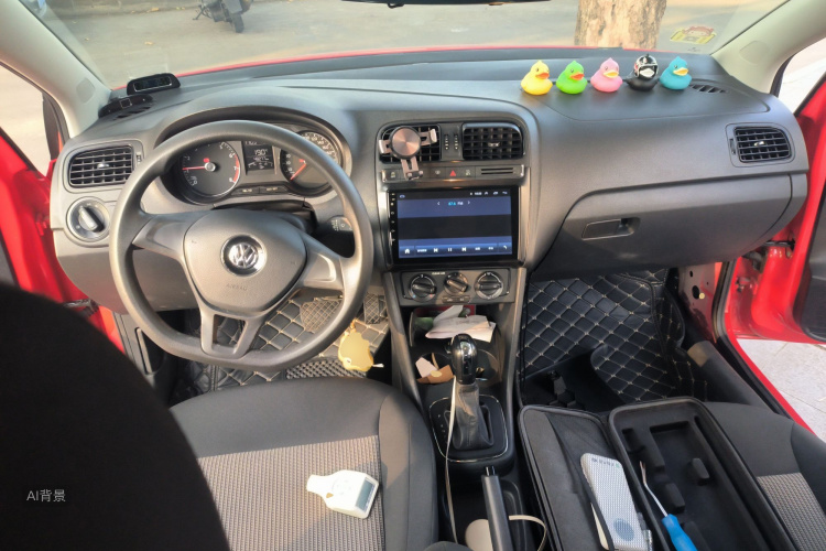 Polo 2018 car image #11
