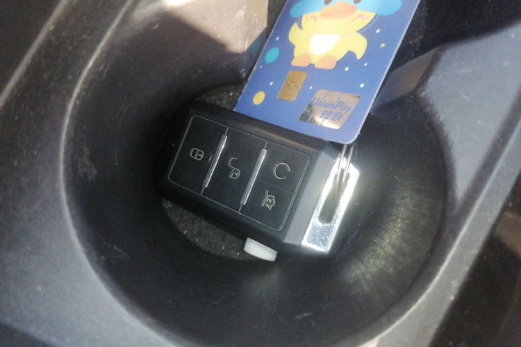 BYD e1 2020 #11 BYD e1 2020 car image #11