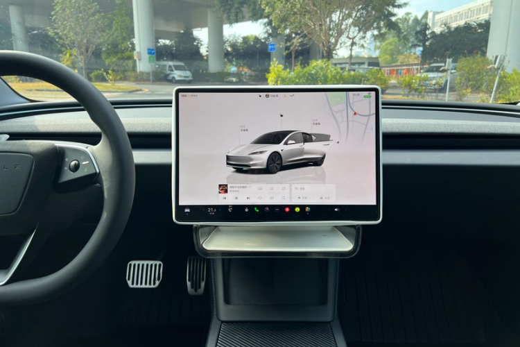 Tesla Model 3 2024 #11 Tesla Model 3 2024 car image #11