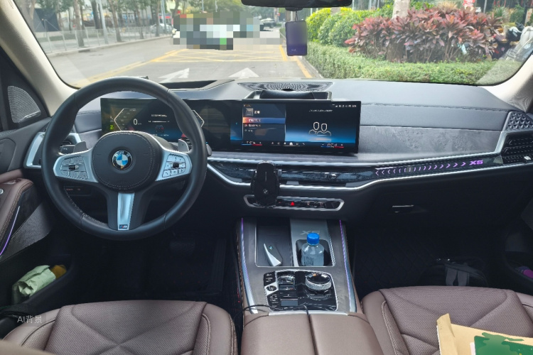 BMW X5 2024 immagine di auto #11