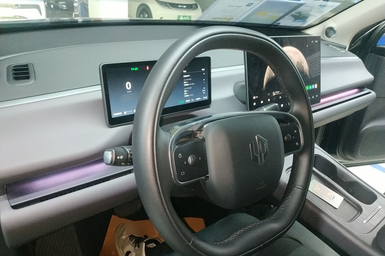 零跑汽车 零跑C10 2024 汽车图片 #11