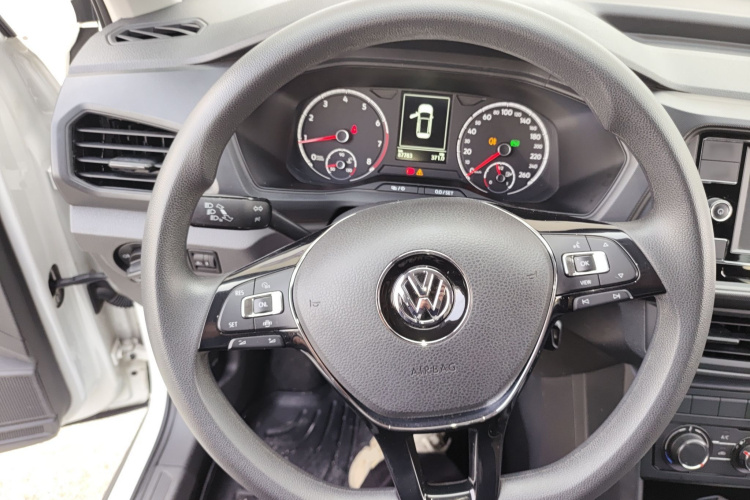 Volkswagen T-Cross 2020 #11 Volkswagen T-Cross 2020 car image #11